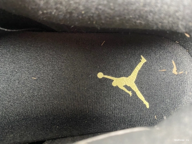 Retro Jordan Medium   SE 4 Craft Olive FB9927-200   0330